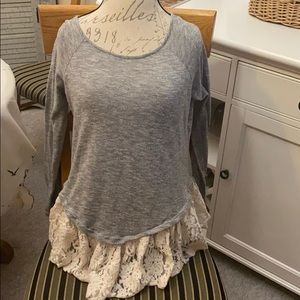 Cotton and lace tee